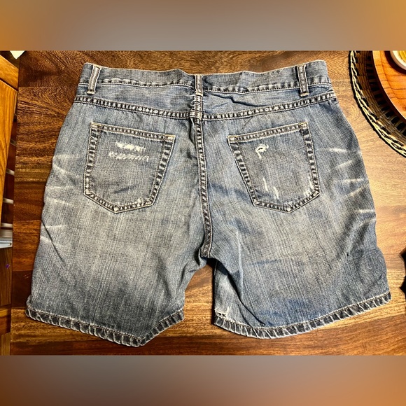 Victoria’s Secret “Boyfriend” shorts Women’s Size 8 - Picture 3 of 4